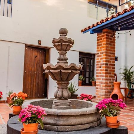 Casa De Hospedaje -La Abadia De San Pedro Guadalajara Extérieur photo