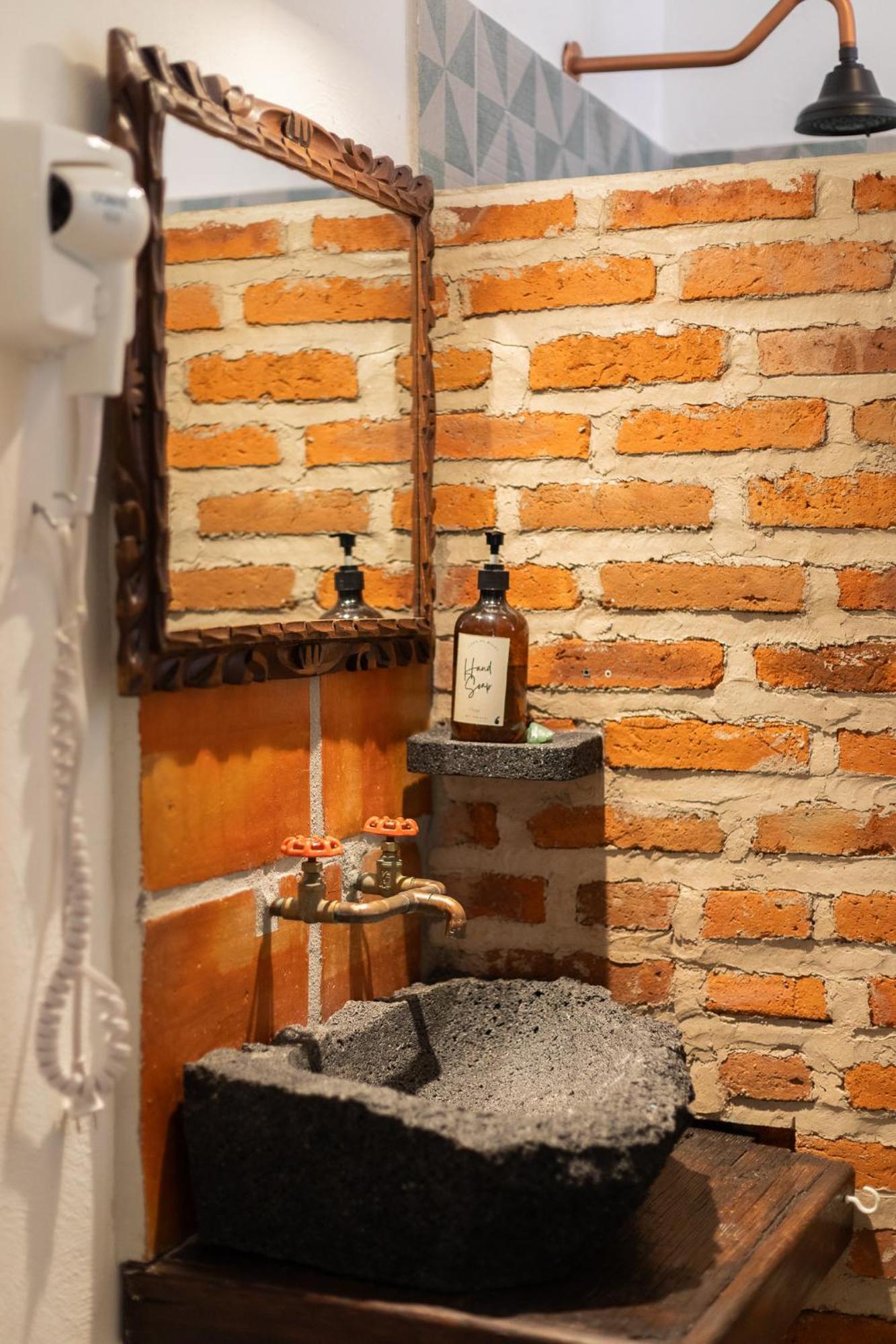 Casa De Hospedaje -La Abadia De San Pedro Guadalajara Extérieur photo